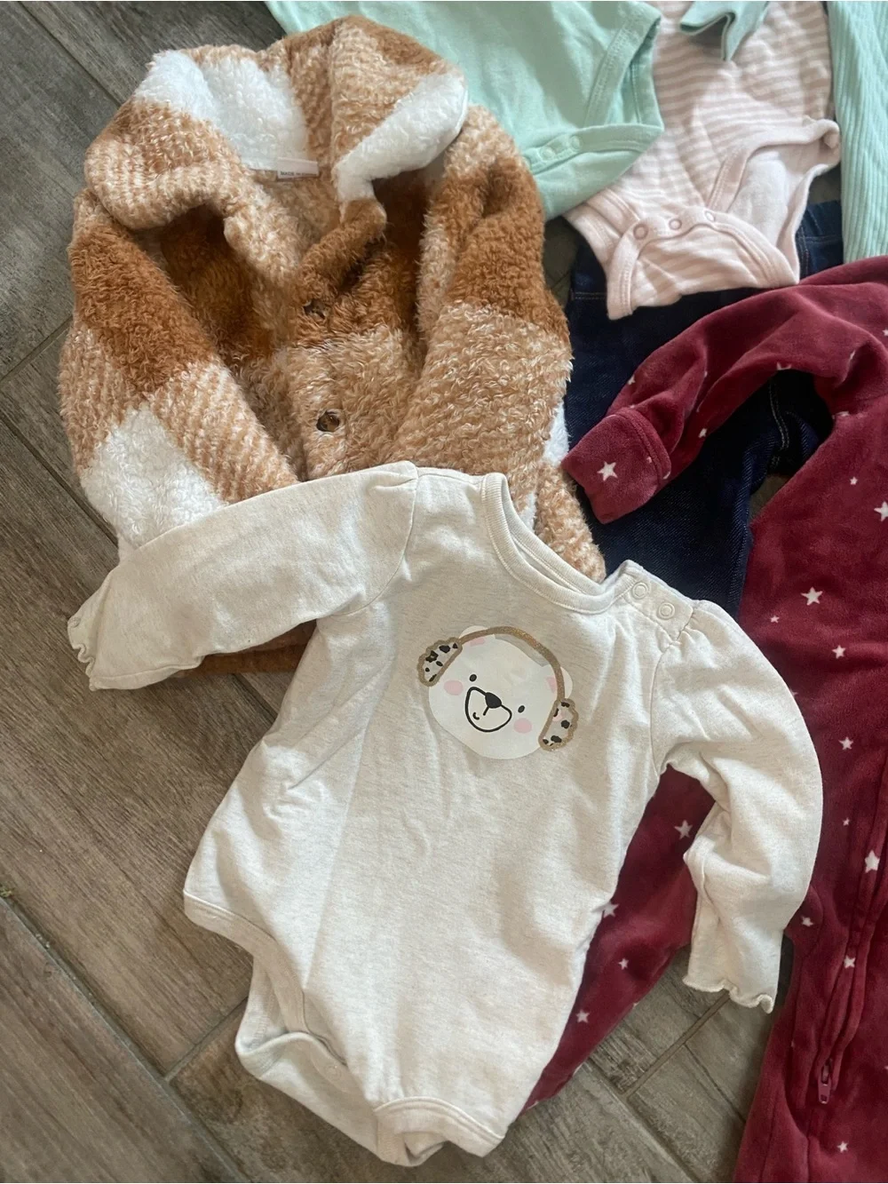 6-9 Month Bundle | Baby Clothing | Girls | Carter’s